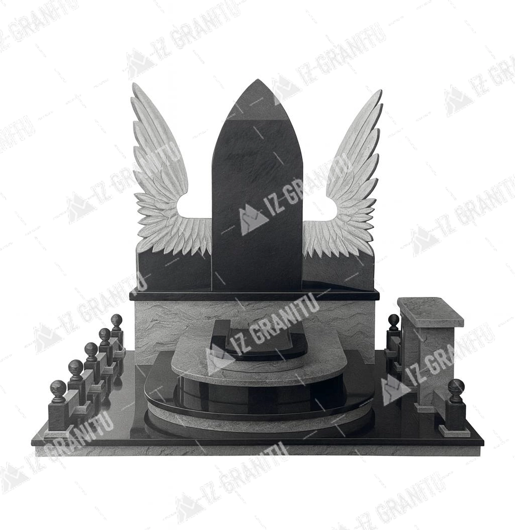 Пам'ятник для військових 100